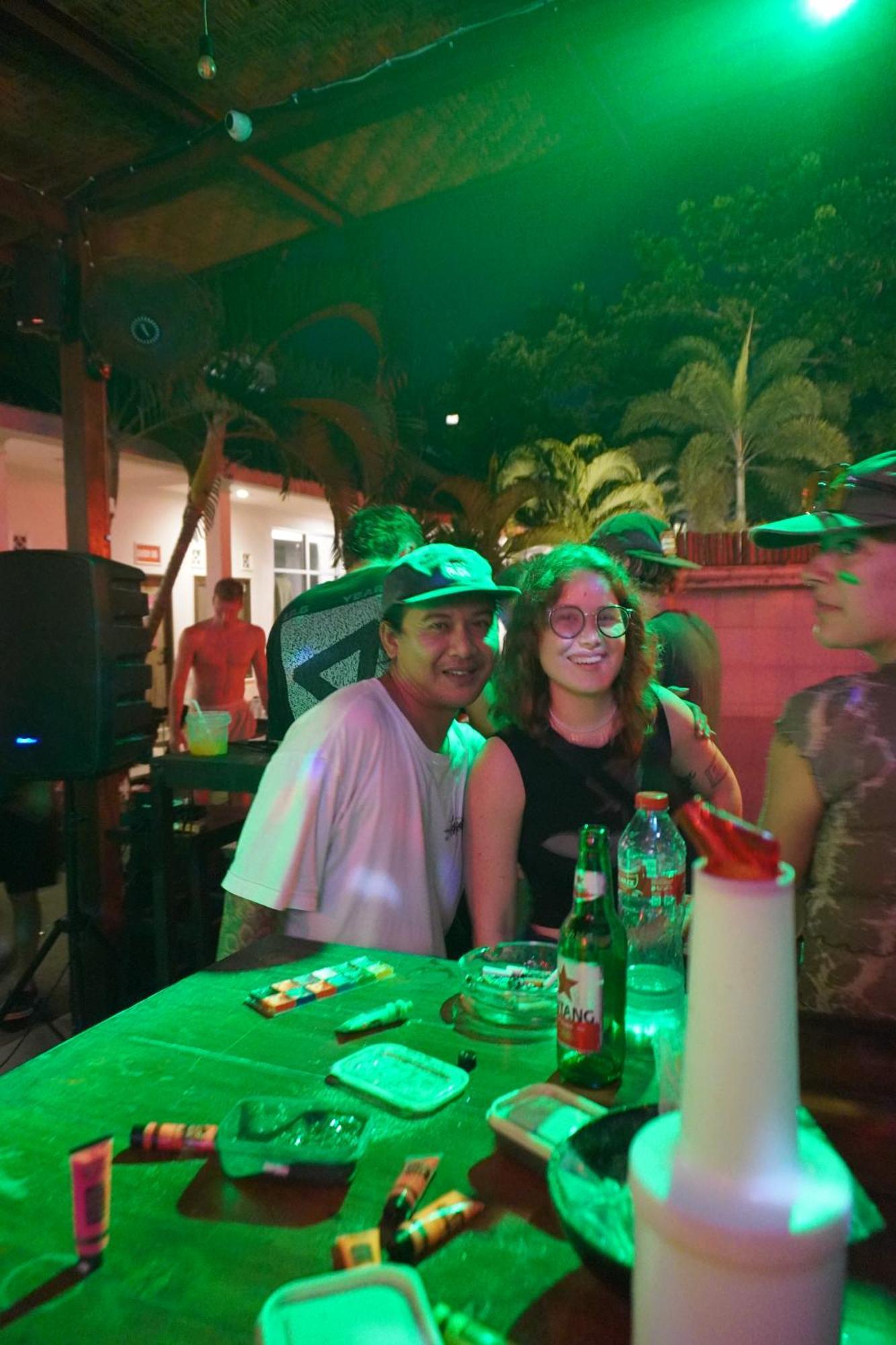 Indonesia Backpacker Hostels Kuta  Bagian luar foto